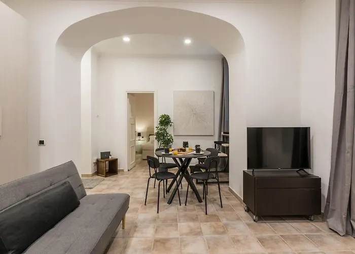 The Rent - Gorgeous One-bedroom Near Piazza Di Spagna Apartment