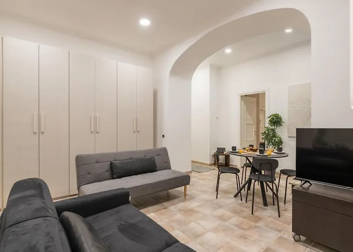 The Rent - Gorgeous One-bedroom Near Piazza Di Spagna Apartment